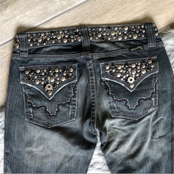 Miss Me Studded jeans style jp42888 size 27 - Picture 3 of 4
